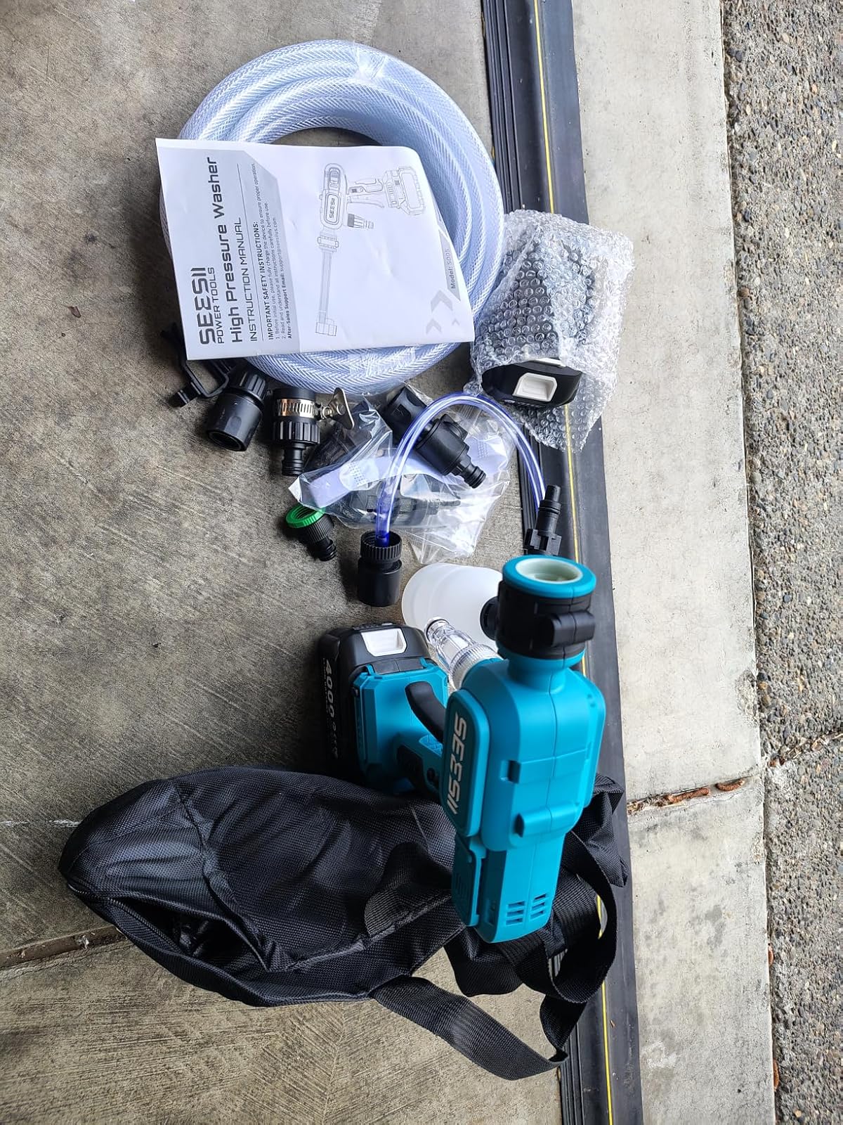 The Cordless High Pressure Dirt Blaster